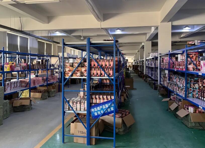 1696922567170114.jpg 仓库2.jpg